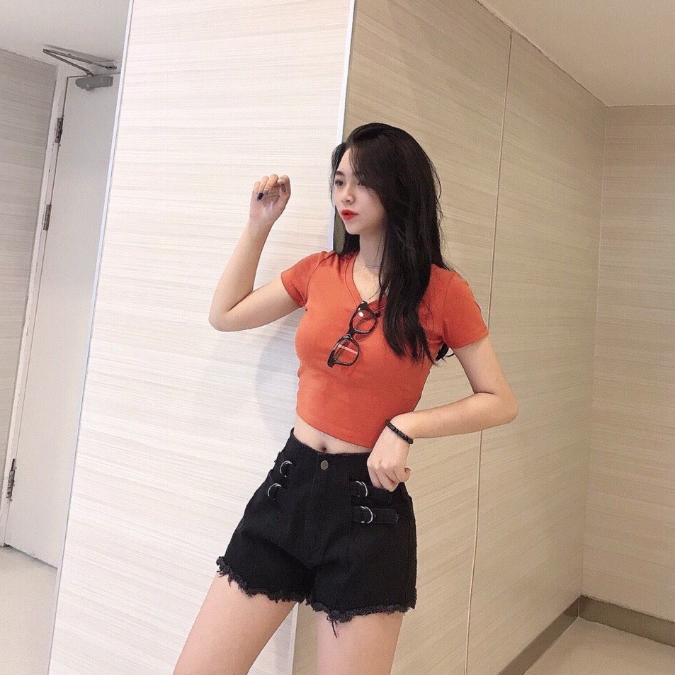 ÁO THUN CROPTOP TRƠN ÔM BODY - CỔ TIM