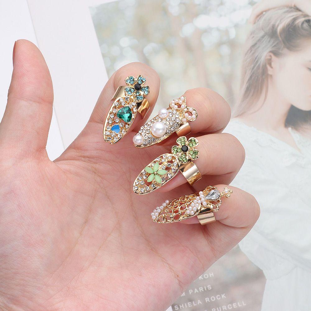 Nhẫn Móng Tay Hình Vương Miện Sang Trọng
