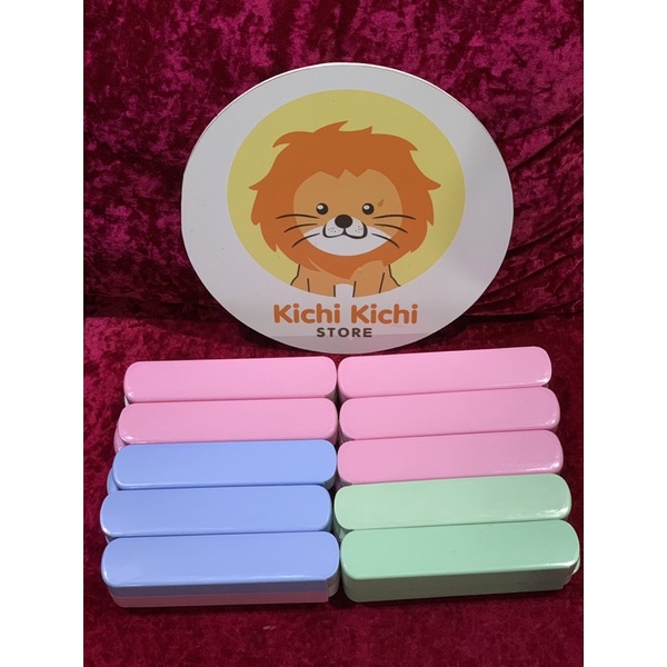 Bộ muỗng inox có hộp nhỏ gọn, set 3 món tiện lợi khi đi du lịch.
