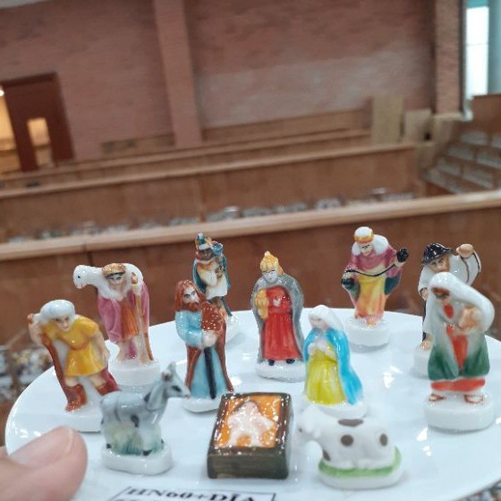 Bộ tượng Giê Su giáng sinh mini 12 tượng