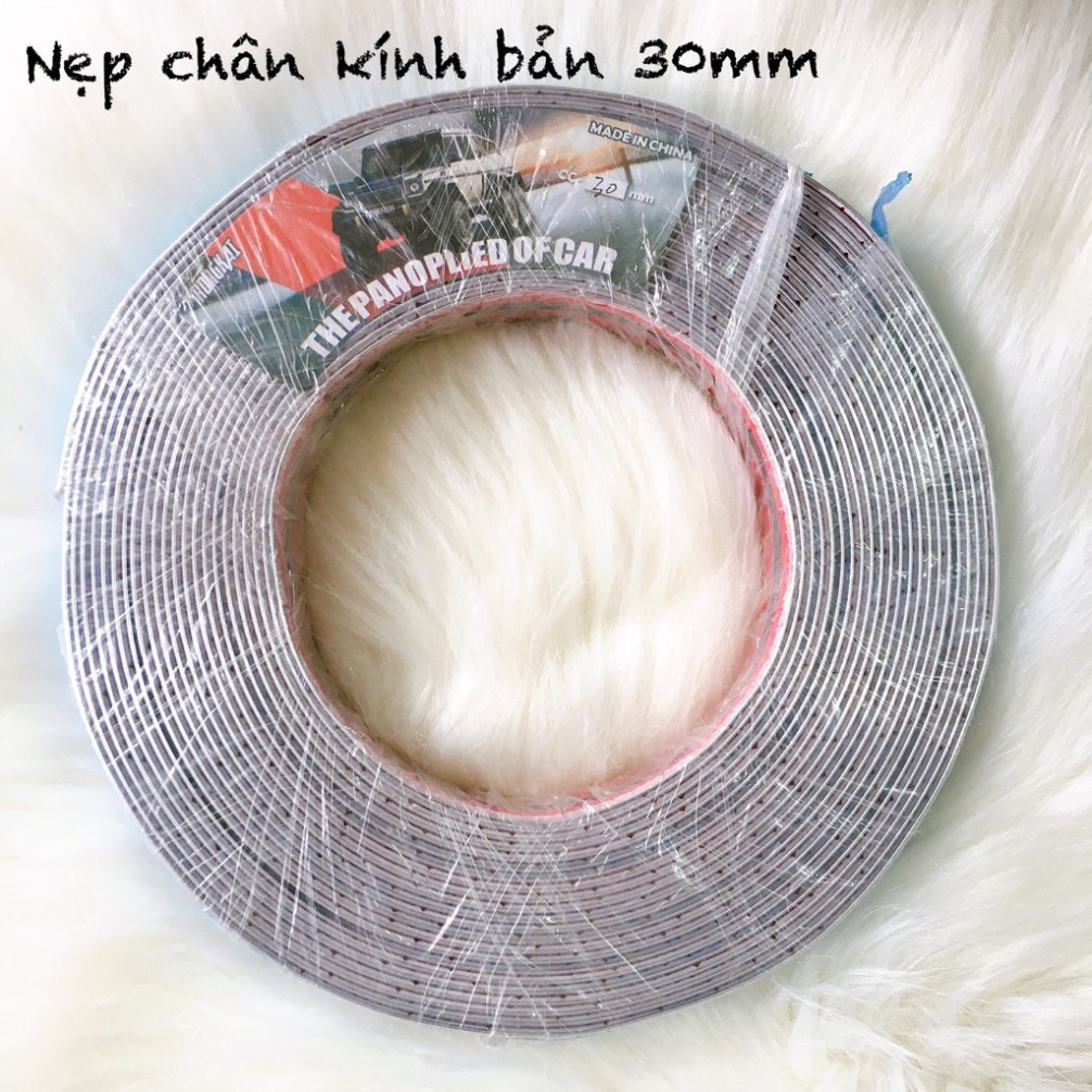 Nẹp Viền Chân Kính Mạ CROM Cao Cấp Dán Chân Kính Xe Hơi Cuộn13M x 3CM Kèm 02 Lọ Keo Trợ Dính 3M