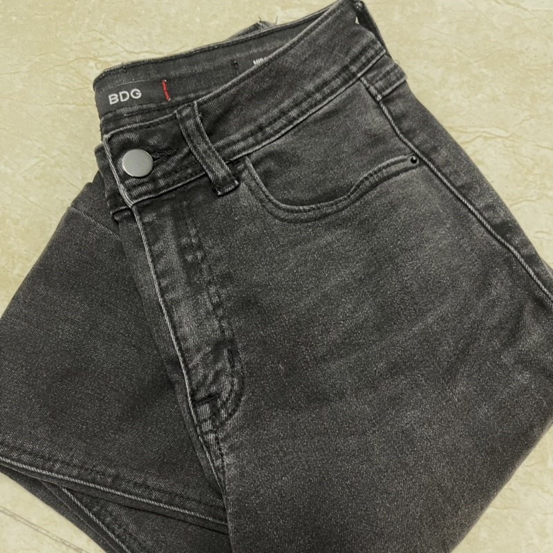 [Thanh lý] Pass quần bò jeans BDG màu đen khói size 26