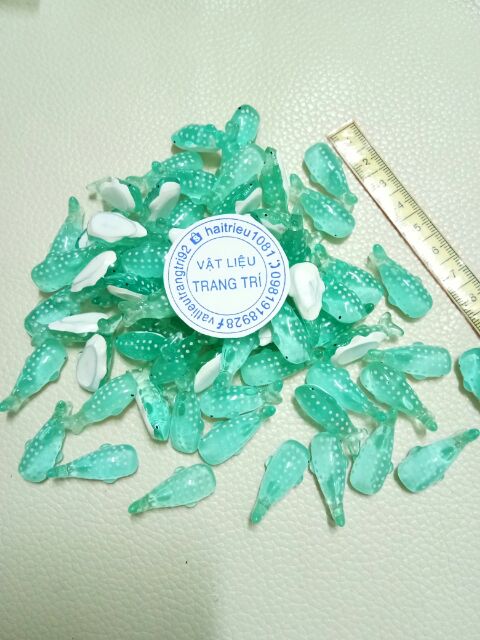 Cá voi xanh trong suốt charm slime