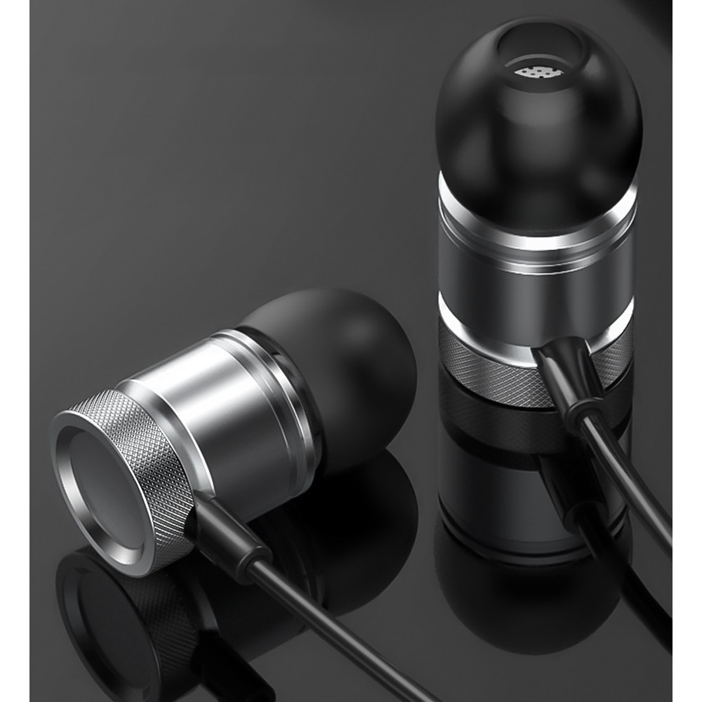 Wired In-Ear Earphone Hifi Bass 3.5mm  Subwoofer Headset In-Ear Comfordable Design Metal Sports Music Headset
