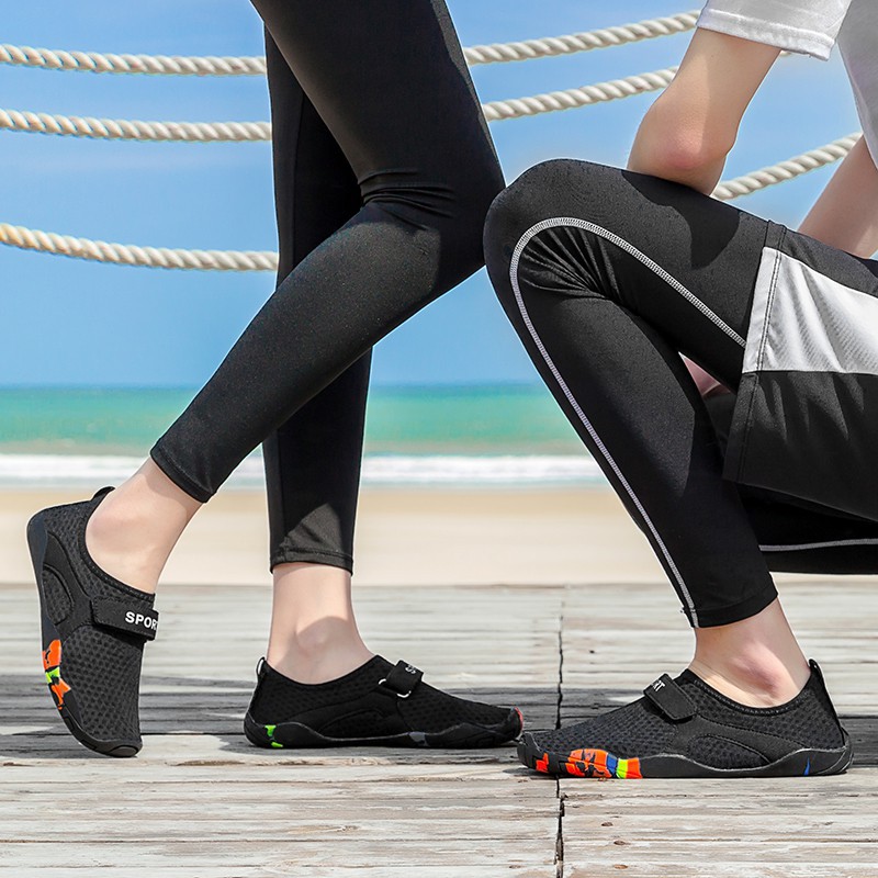 Giày Sandal Chống Trượt Thoáng Khí Thời Trang Du Lịch Cho Nam Nữ