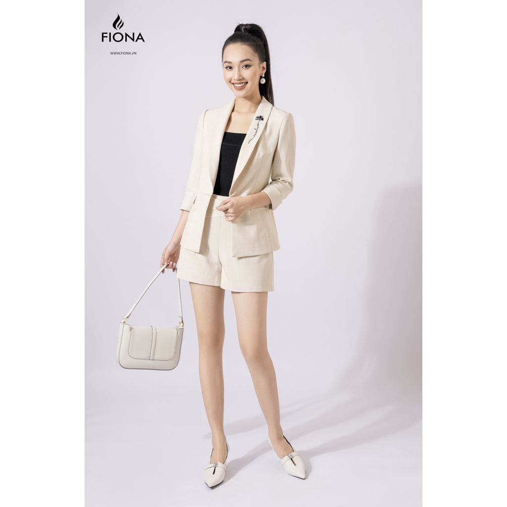 Quần sooc nữ đai cài cúc trước trang trí FIONA F350009