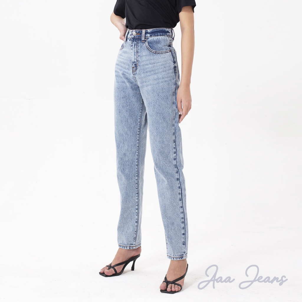 Quần Mom Jeans Light Blue Aaa Jeans