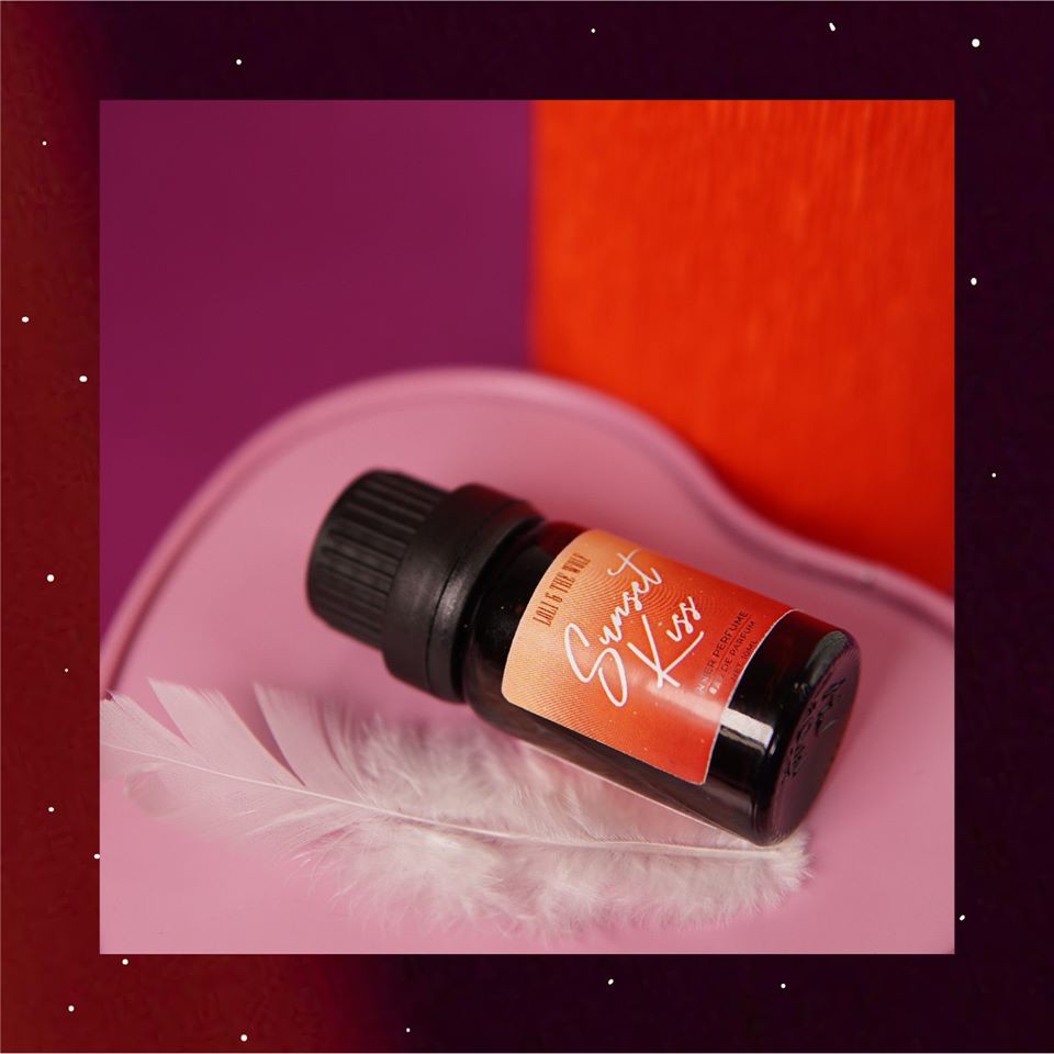 Nước hoa vùng kín dành cho nữ Sunset Kiss Eau De Parfum chai 10ml - LOLI & THE WOLF | BigBuy360 - bigbuy360.vn
