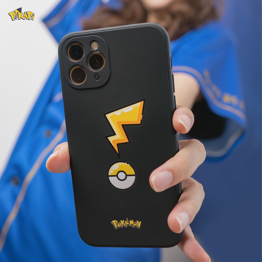 Ốp iPhone Pokeball - Lót nỉ cao cấp, chống sốc hiệu quả