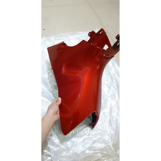 Ốp bịt yếm (ốp trung tâm) Sirius FI Đỏ Nhũ