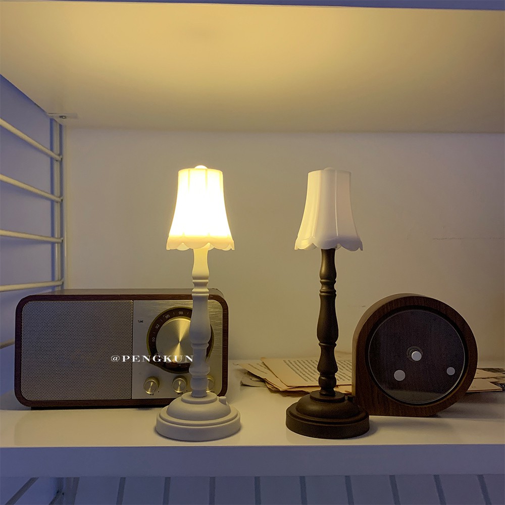 Đèn Bàn Mini Bảo Vệ Mắt Phong Cách Retro