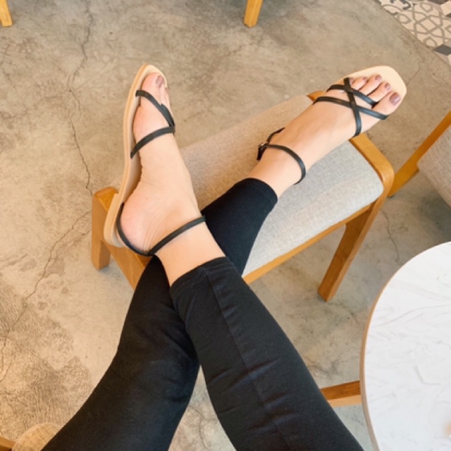 SORAMI -SANDAL XỎ NGÓN DÂY QUAI HẬU ĐẾ BỆT