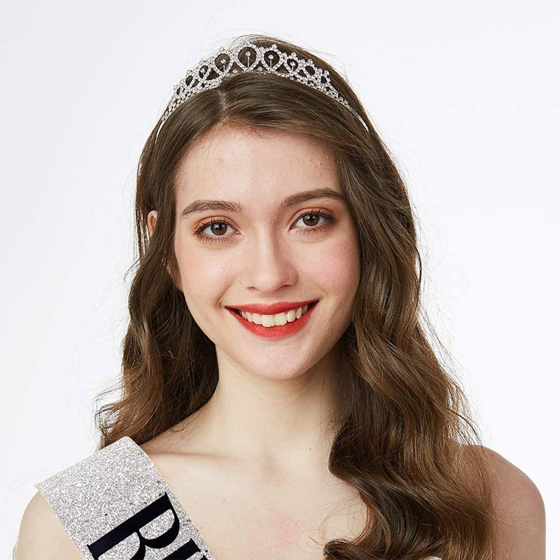 Khăn quàng vai họa tiết chữ "Birthday Queen Birthday Girl" / Vương miện dùng trang trí tiệc sinh nhật