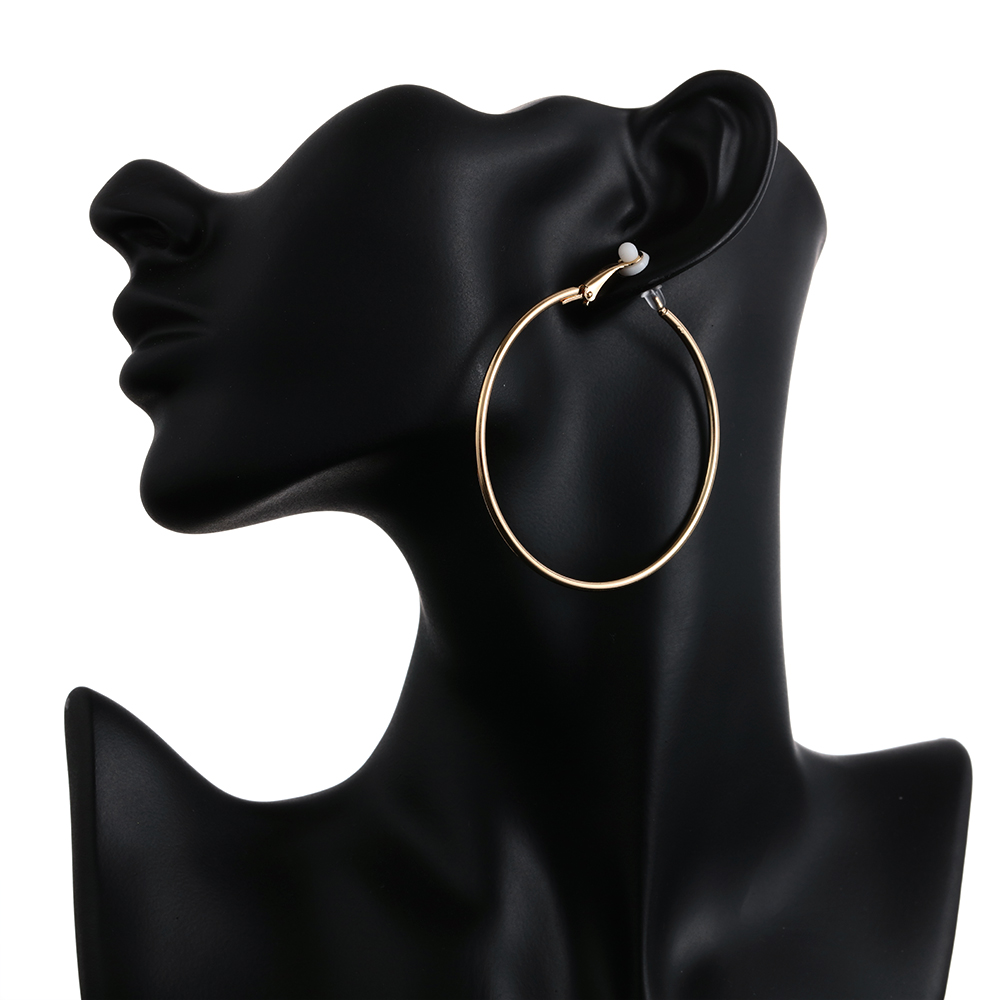 1 Đôi khuyên tai nữ kiểu tròn lớn màu vàng/bạc/đen không cần xỏ