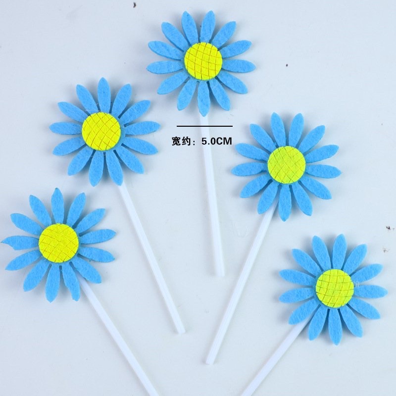 Que cắm hoa hướng dương nhiều màu trang trí bánh kem