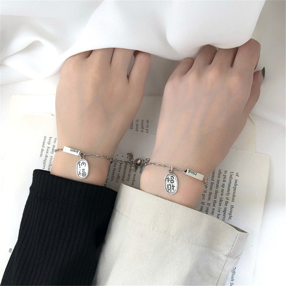 Cặp Vòng Tay Mặt Khắc Chữ May Mắn Thiết Kế Thời Trang Yanqueens Trang sứ Quà tặng