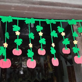 Rèm cửa trang trí từ giấy xốp