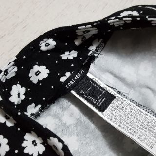Quần biker short F21 daisy hoa cúc