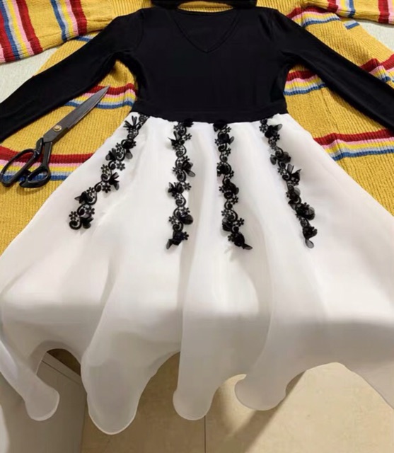 Đầm IU Jang Man Wol Hotel Del Luna