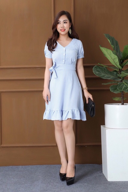 Váy cổ tim đuôi cá