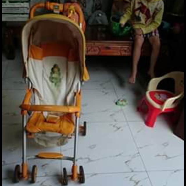 Thanh lí xe đẩy combi