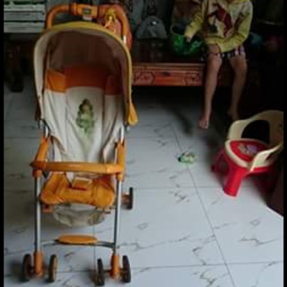 Thanh lí xe đẩy combi