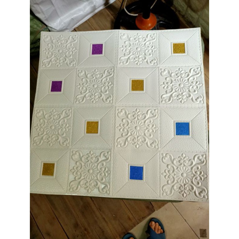 Xốp dán tường hoa văn khổ lớn 70x70cm