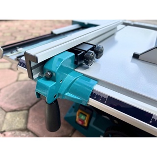 Máy cưa bàn Makita MLT100