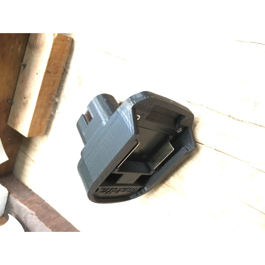 Bộ chuyển chân chọt Hitachi sang dùng pin trượt Makita
