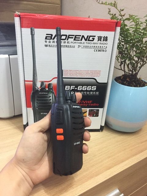 Bộ Đàm Baofeng BF-666s ( 1cai )