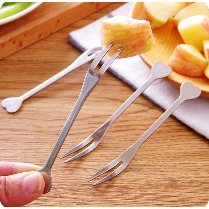 Nĩa ghim inox hình trái tim,nĩa ghim trái cây hình trái tim