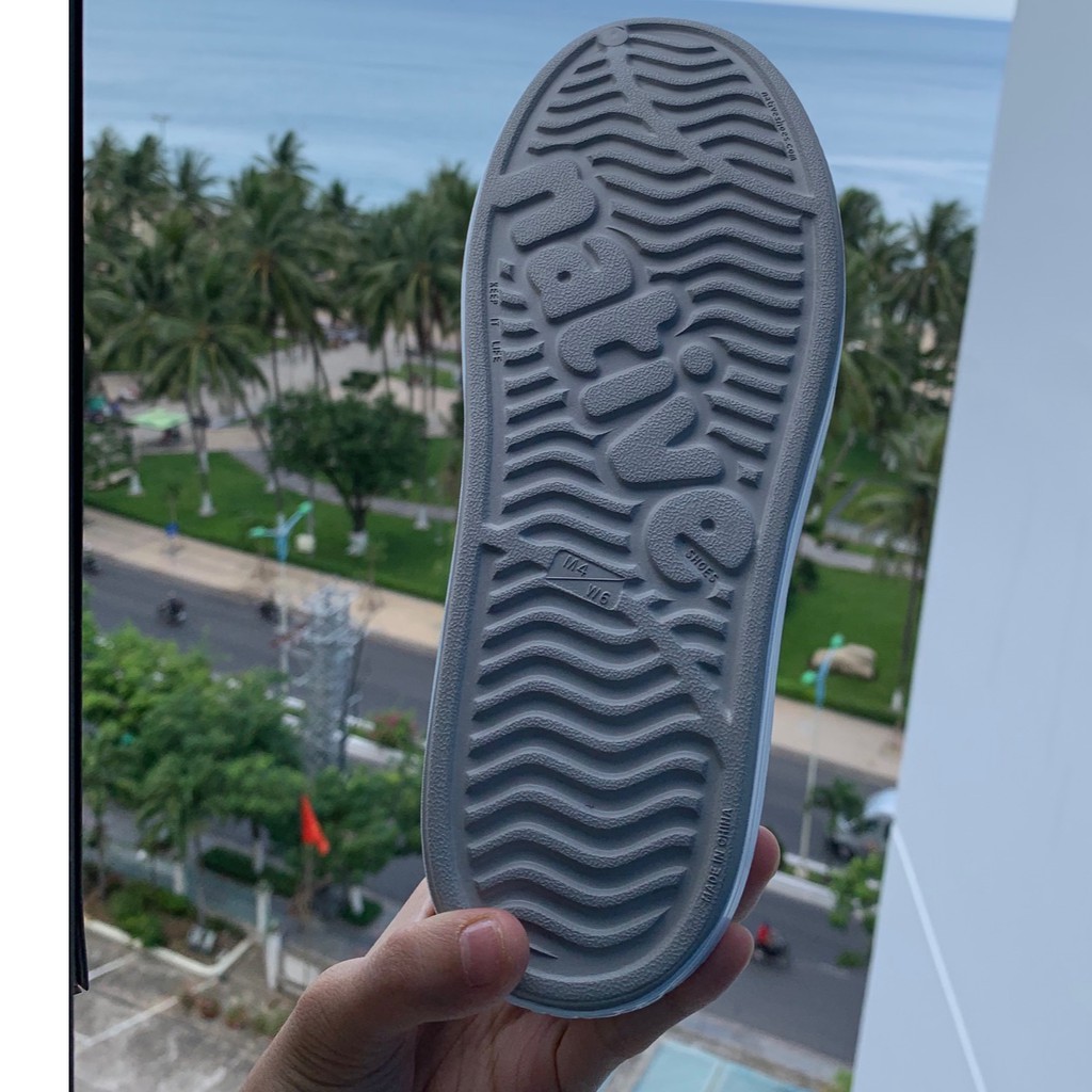[TẶNG 4 JITBIZ] -Giày Nhựa Native Jefferson - Chất Nhựa E.V.A Siêu Nhẹ, Không Thấm Nước - MÀU XÁM TRẮNG | BigBuy360 - bigbuy360.vn
