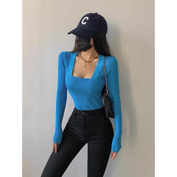 Nón lưỡi trai logo chư C