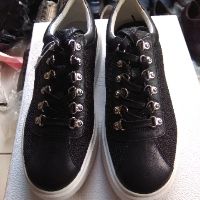 Giày xuất size 40