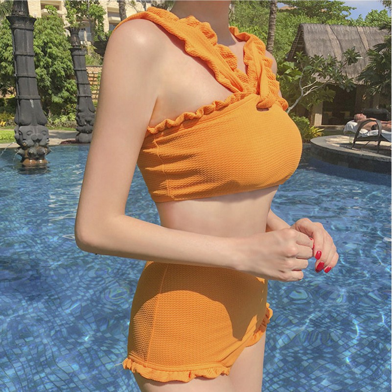 [Hàng sẵn] bikini len 2 mảnh màu vàng tôn da | BigBuy360 - bigbuy360.vn
