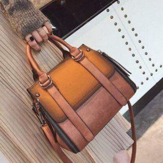 Túi đeo chéo nữ phối da lộn