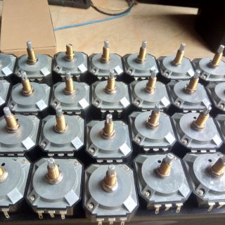 Triết áp Volume  L Pad chính hãng