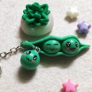 🆙Móc khóa Hạt đậu thần kì handmade