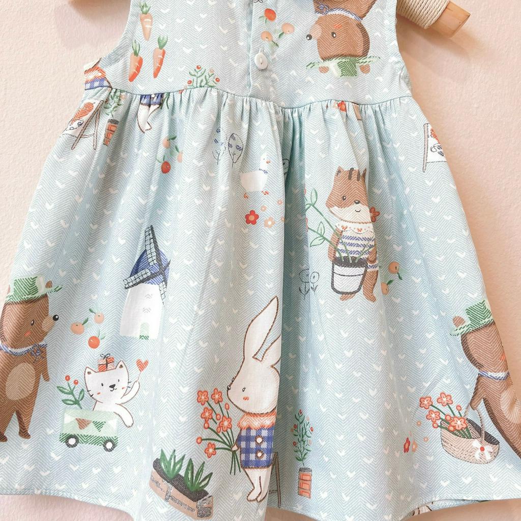 VÁY BÉ GÁI CỔ SEN HOẠ TIẾT HOẠT HÌNH - MT2073