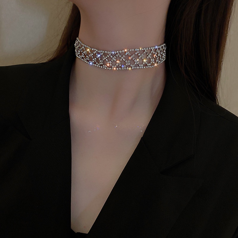 Vòng cố choker nữ Hàn Quốc lưới đính đá sang trọng