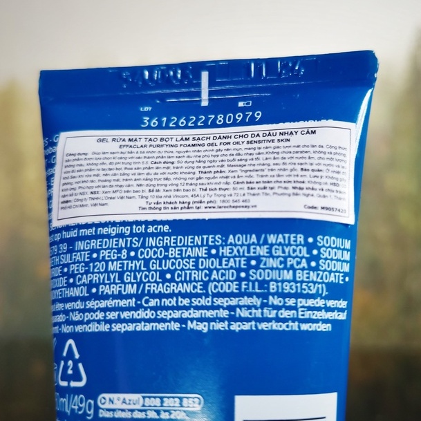 Gel Rửa Mặt Tạo Bọt Làm Sạch Dành Cho Da Dầu Nhạy Cảm La Roche-Posay Effaclar Foaming Gel 50ml