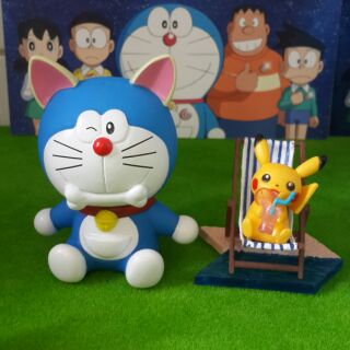 2 mô hình Doraemon & Pikachu