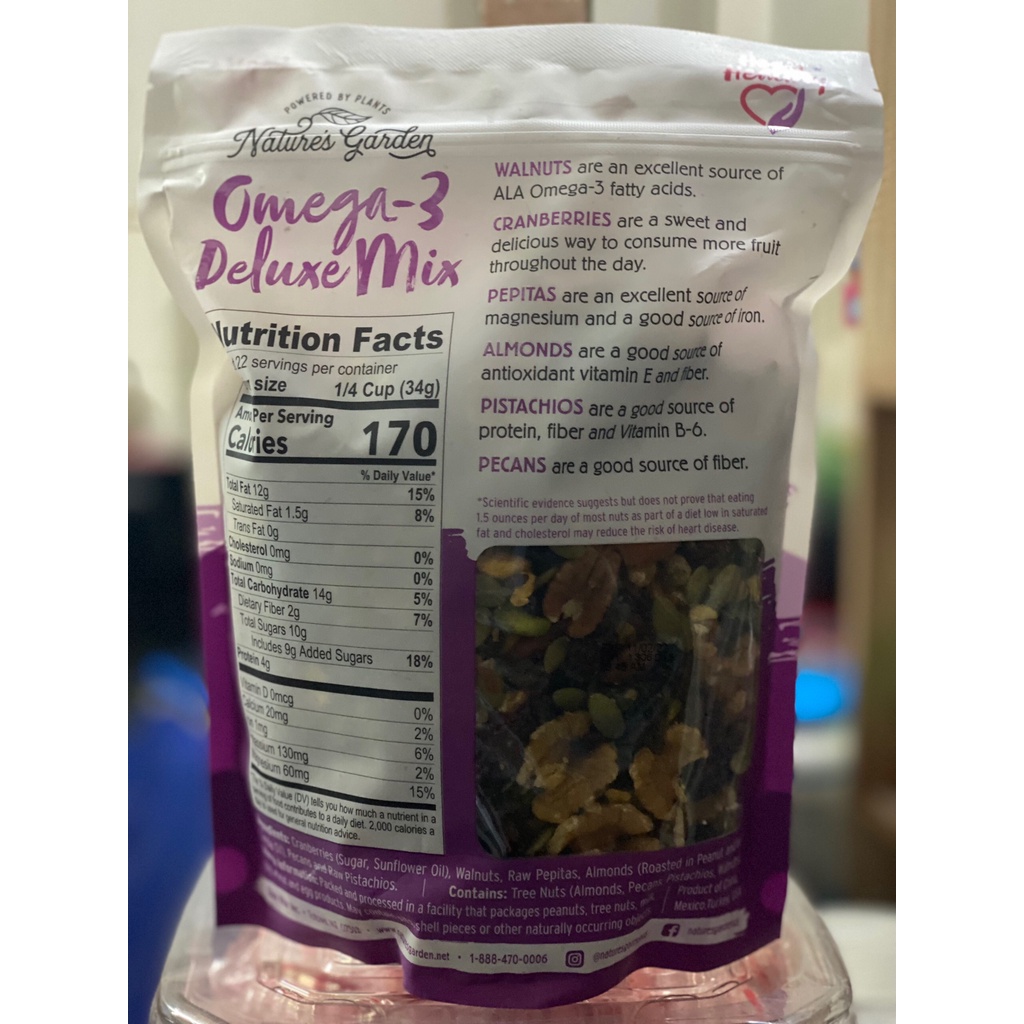 Hạt sấy khô tổng hợp Nature’s Garden Trail Mix Snack Packs 816g - Mỹ