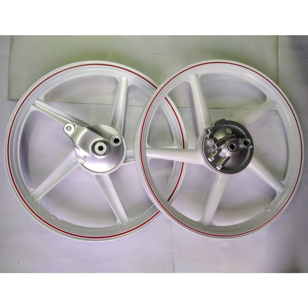 Mâm  5 cây dùng gắn cho xe Dream / Wave nhỏ đời cũ