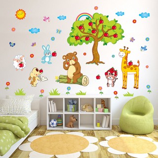 Decal dán tường mùa táo