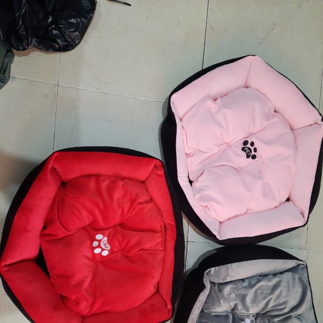 Ổ nệm cho chó mèo hình bàn chân chó size 50x60x15cm