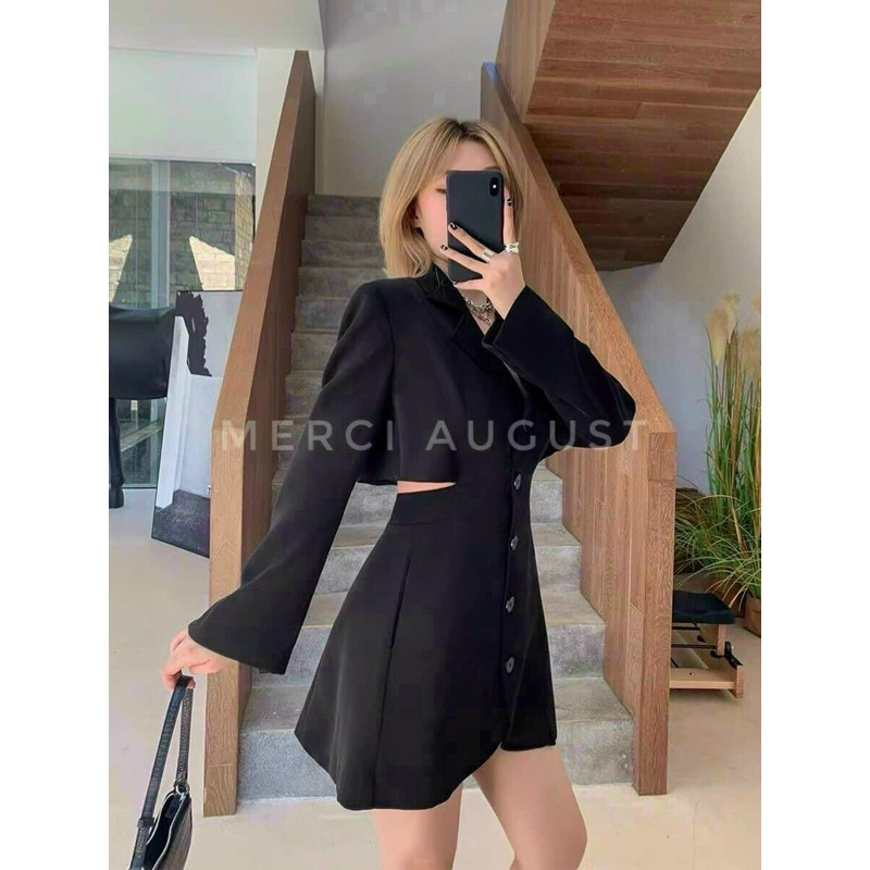 Váy vest đen hở lưng