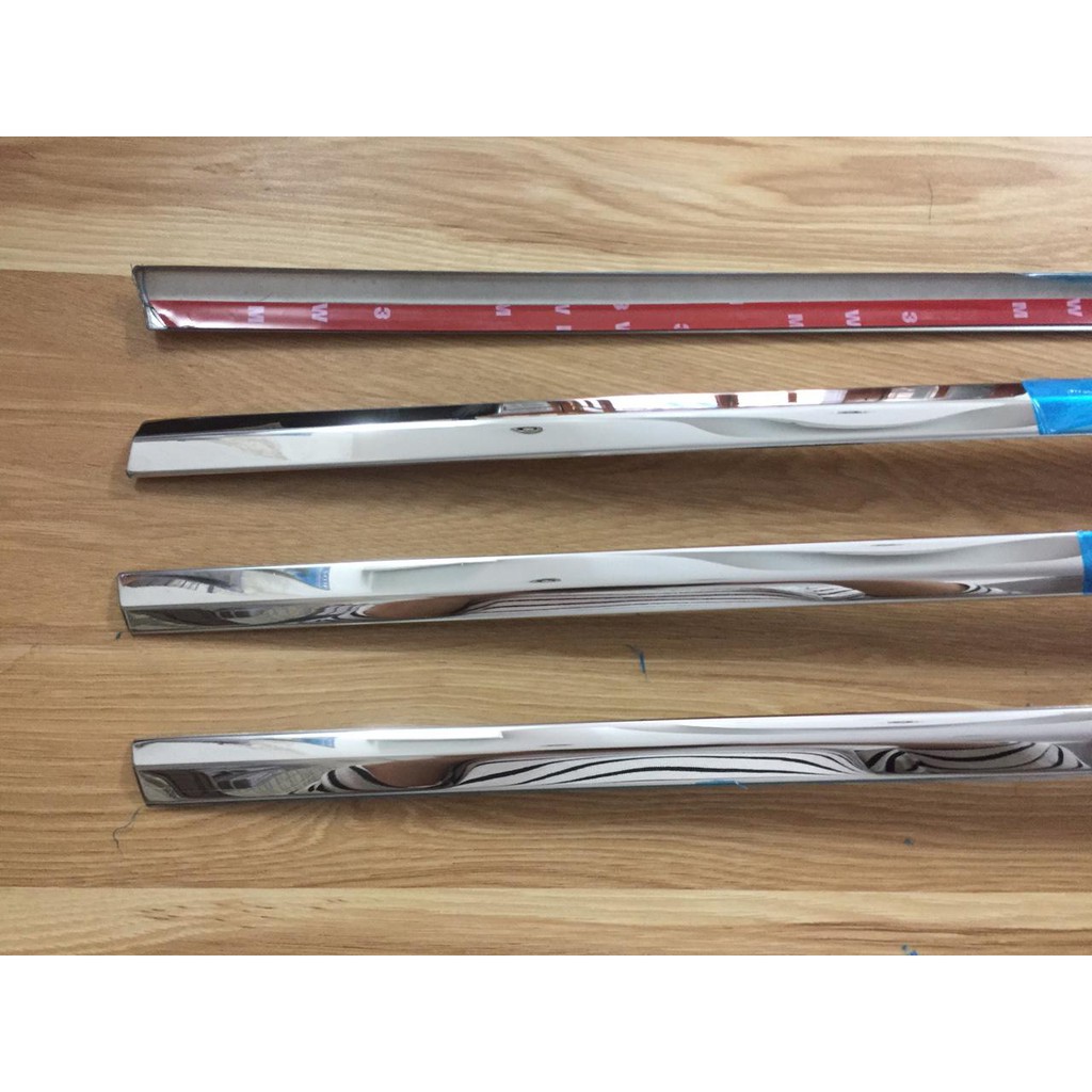 Nẹp chân kính Kia Morning đời 2012 2013 2014 2015 2016 2017 2018 2019 chất liệu inox, phụ kiện trang trí ngoại thất xe