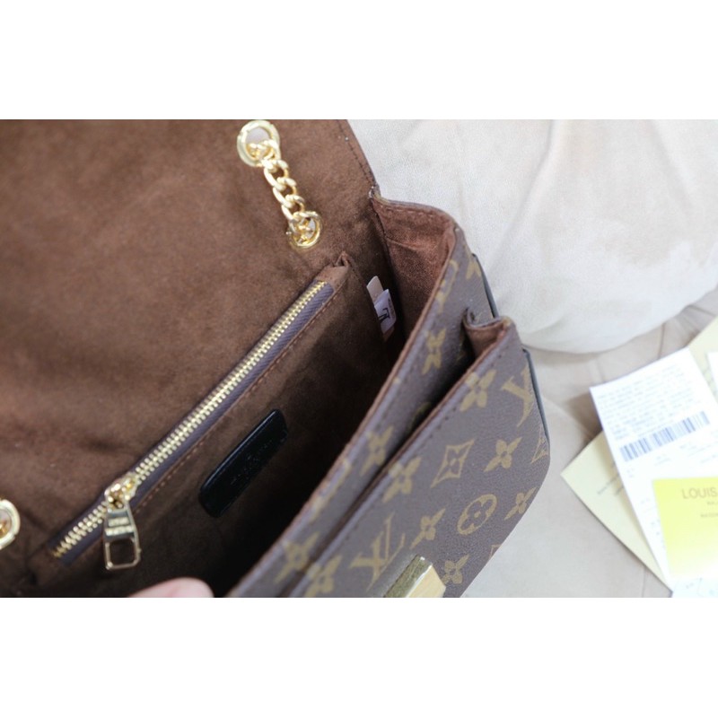 Túi đeo chéo cặp LV mới