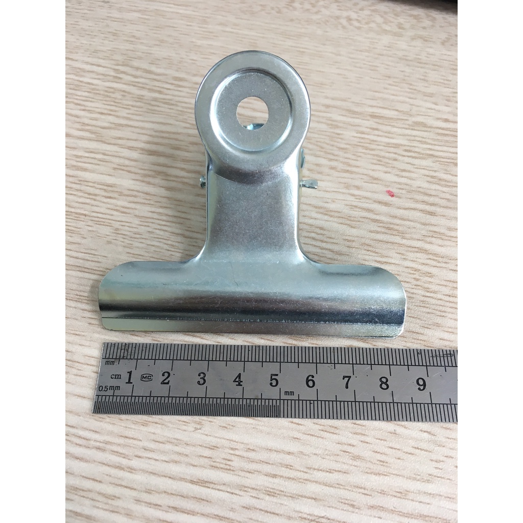 Kẹp vải cánh bướm
